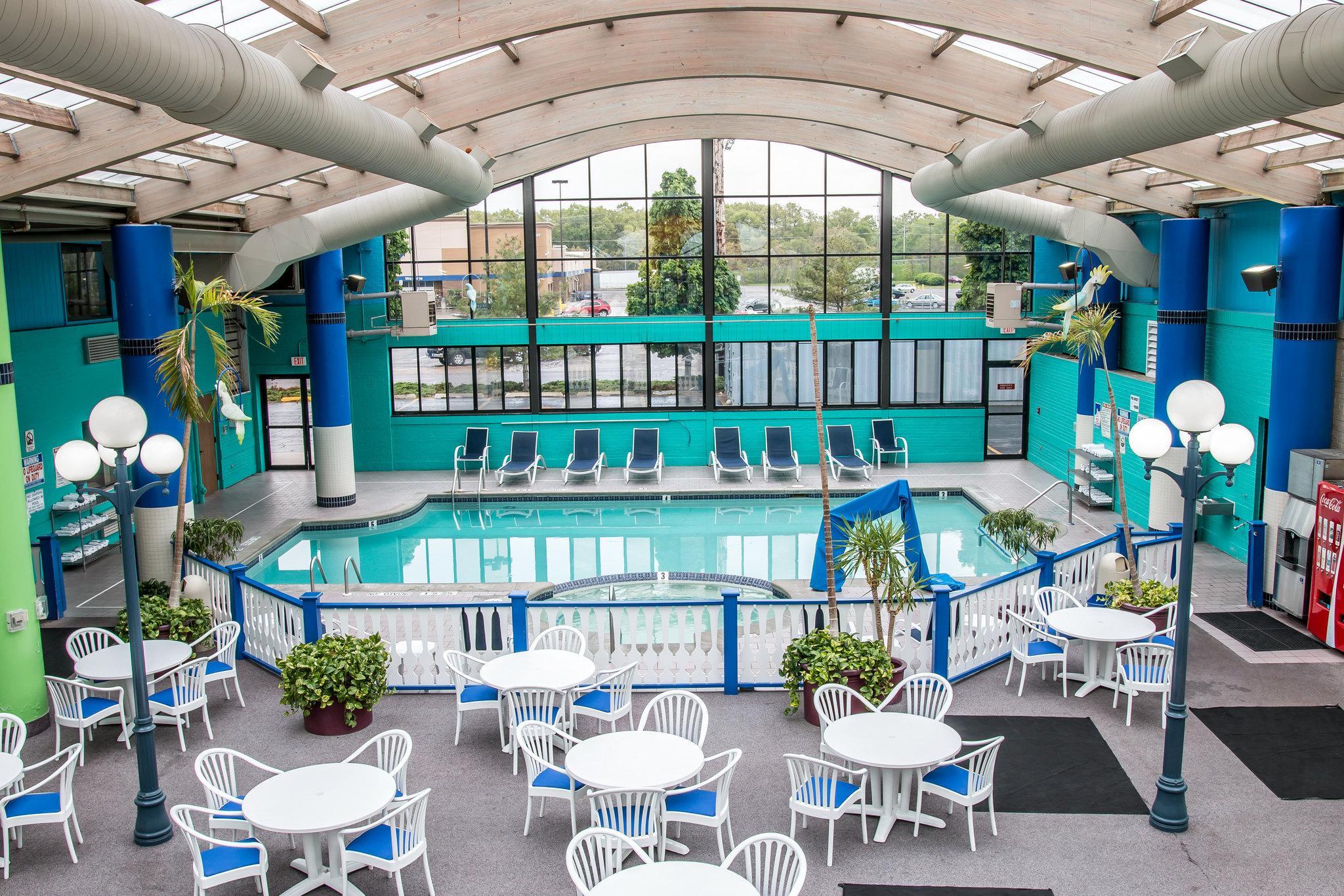 Country Inn & Suites By Radisson, Muskegon, Mi Luaran gambar